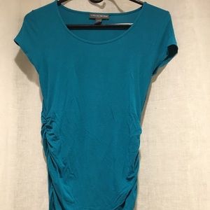 A pea in the pod short sleeved maternity top.